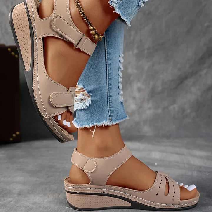 Cynthia | Sleek Orthopedic Sandals