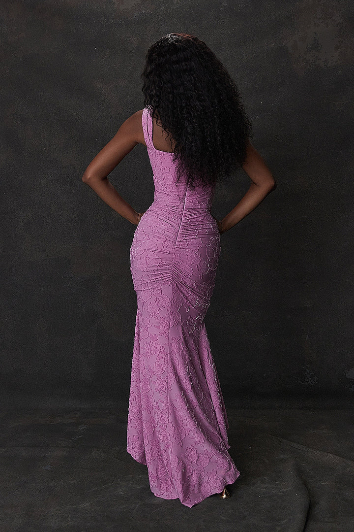 Bente vee™ | Elegant Long Dress with Corset Silhouette