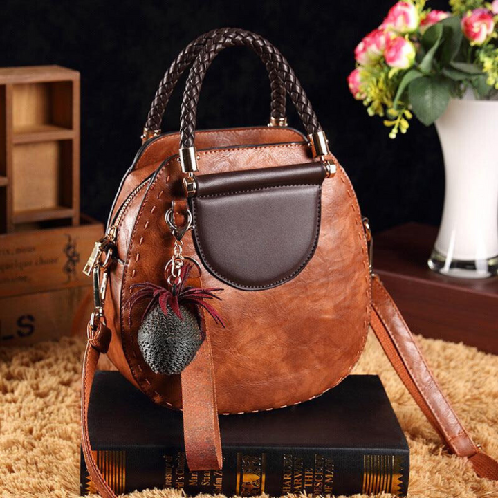 Vera - Sleek Leather Shoulder Bag