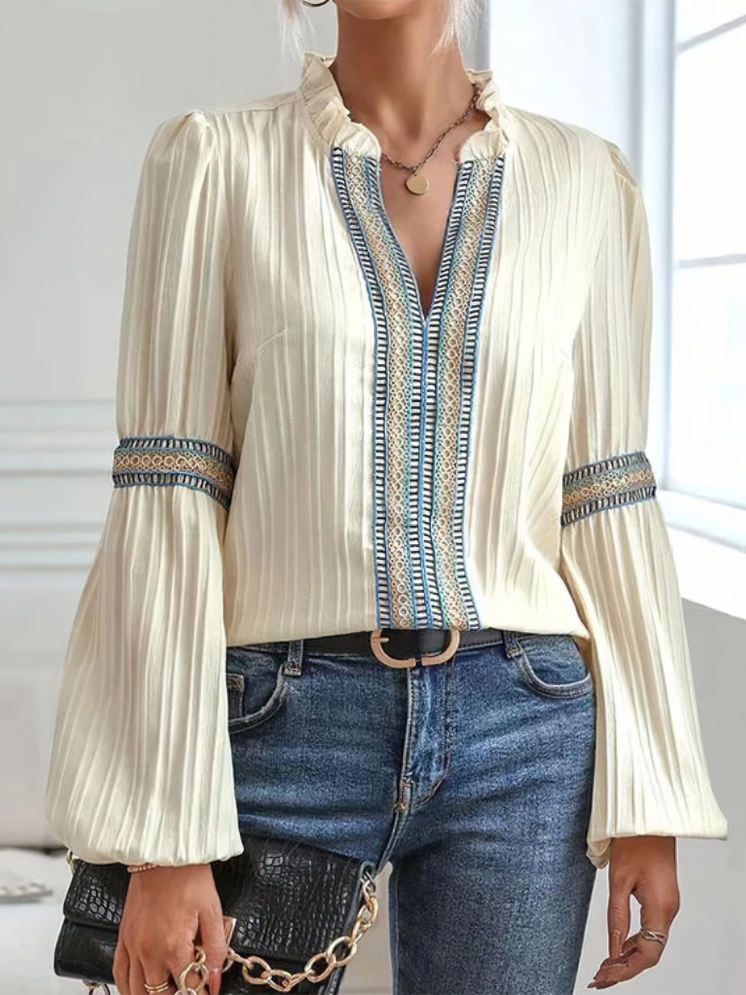 Colette | Magnificent blouse with V-neck