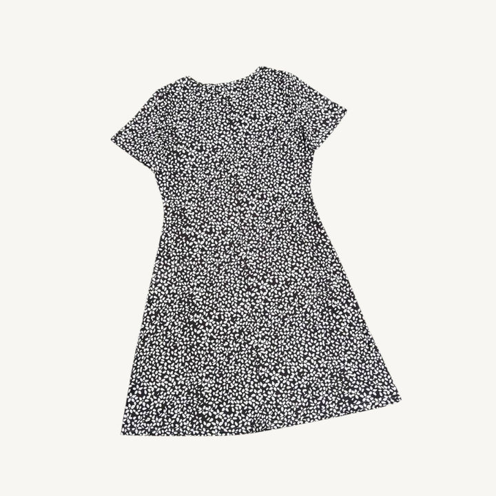 Linn™ | Elegant Summer Dress with Deep V-Neck