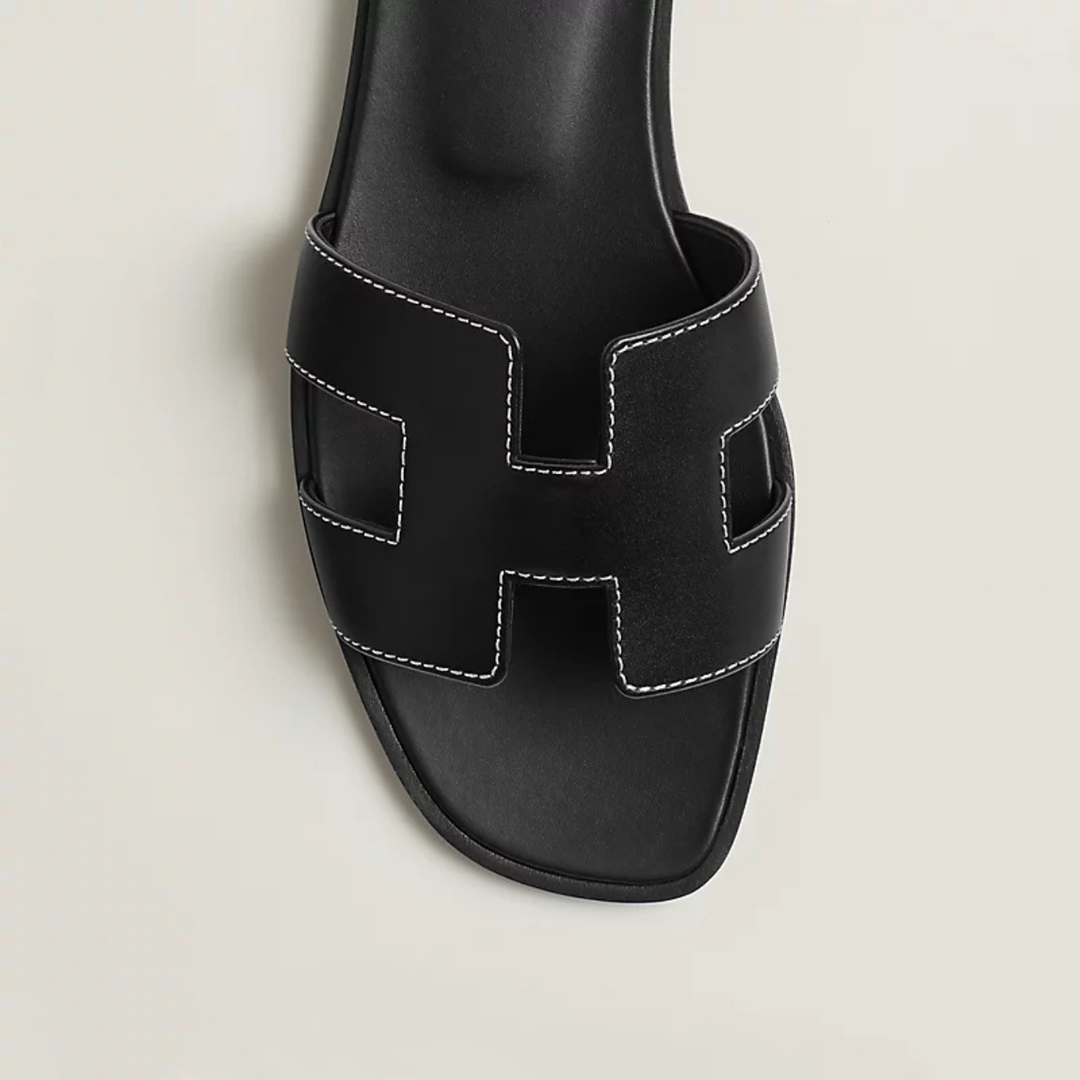 LYRA | CLASSIC SANDALS