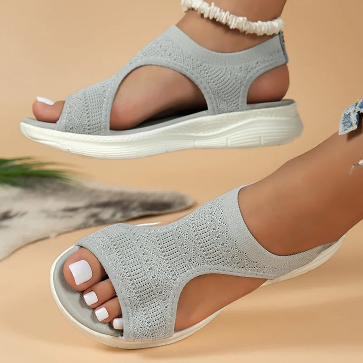 Jaya | Lightweight orthopedic sandals