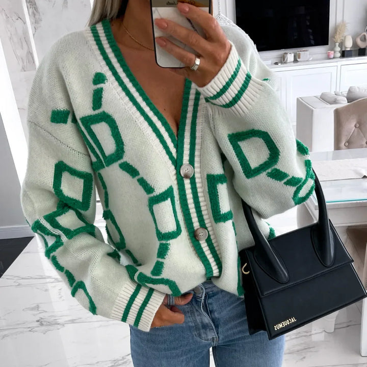Nanette | Trendy vest with geometric design