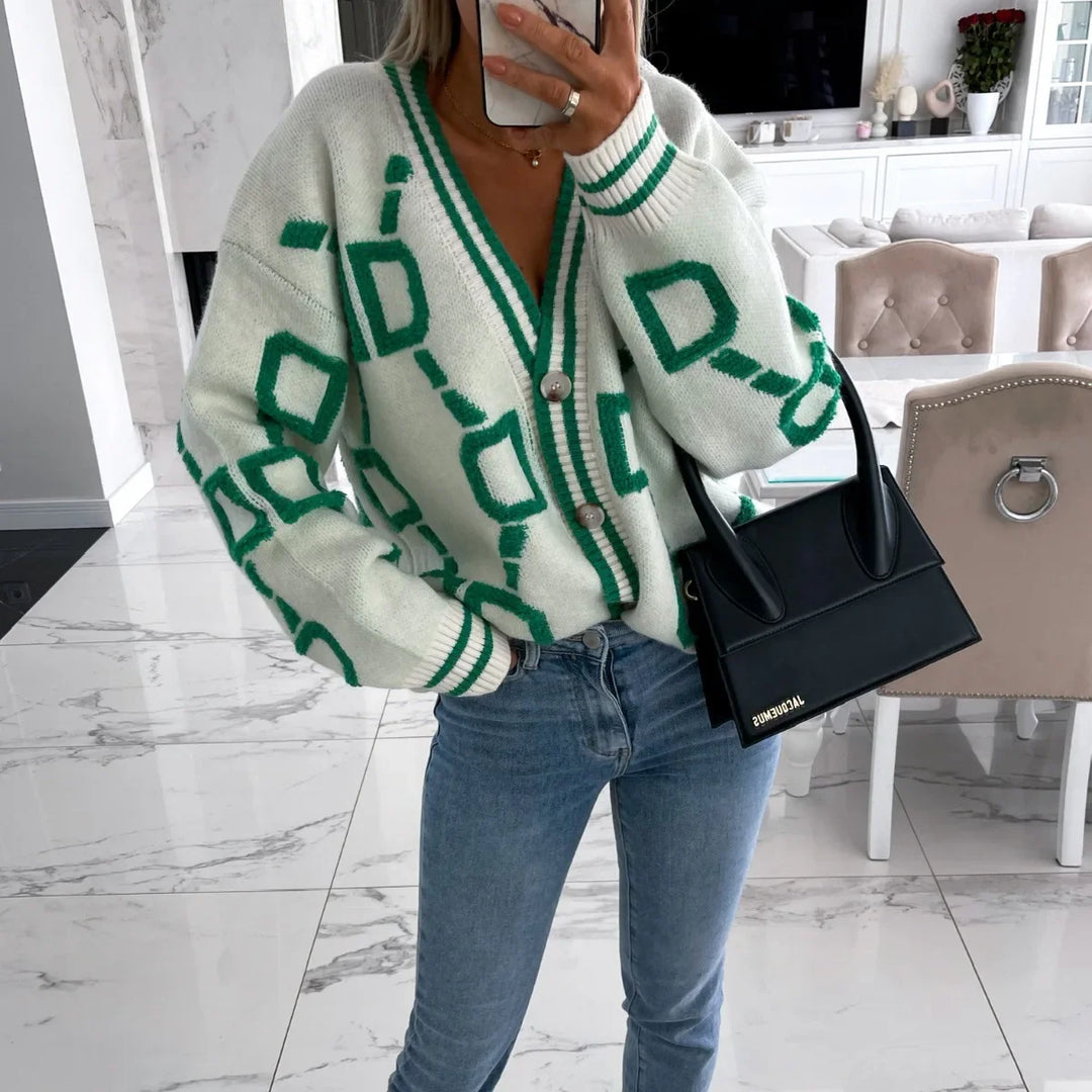 Nanette | Trendy vest with geometric design