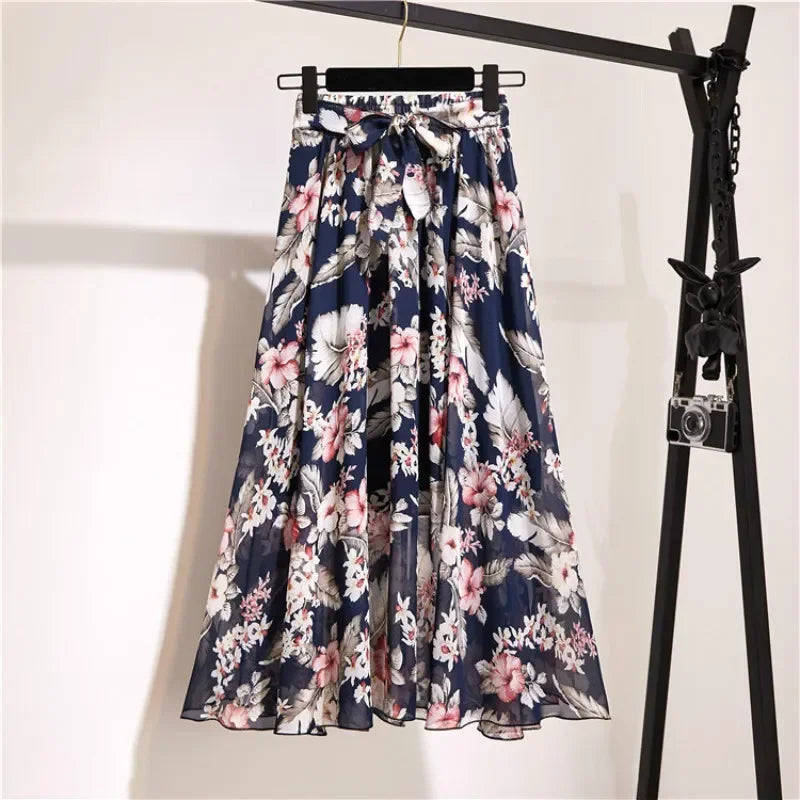 Aurelia | Midi skirt with playful elegance