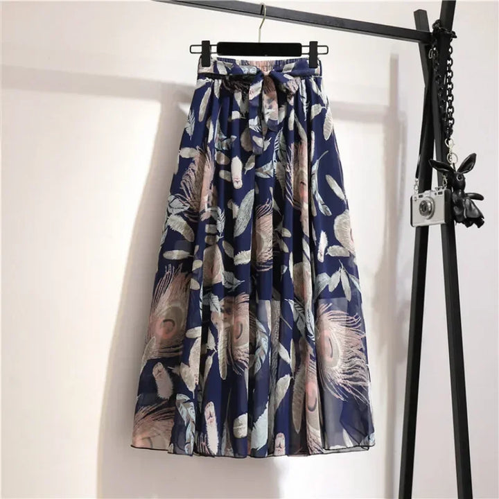 Aurelia | Midi skirt with playful elegance