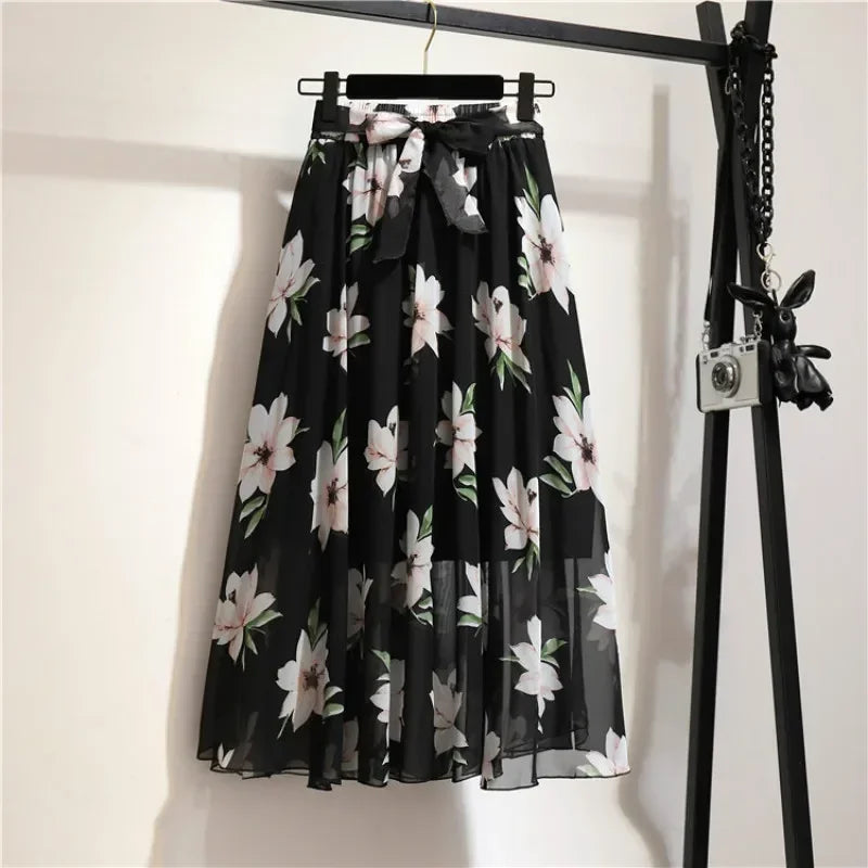 Aurelia | Midi skirt with playful elegance