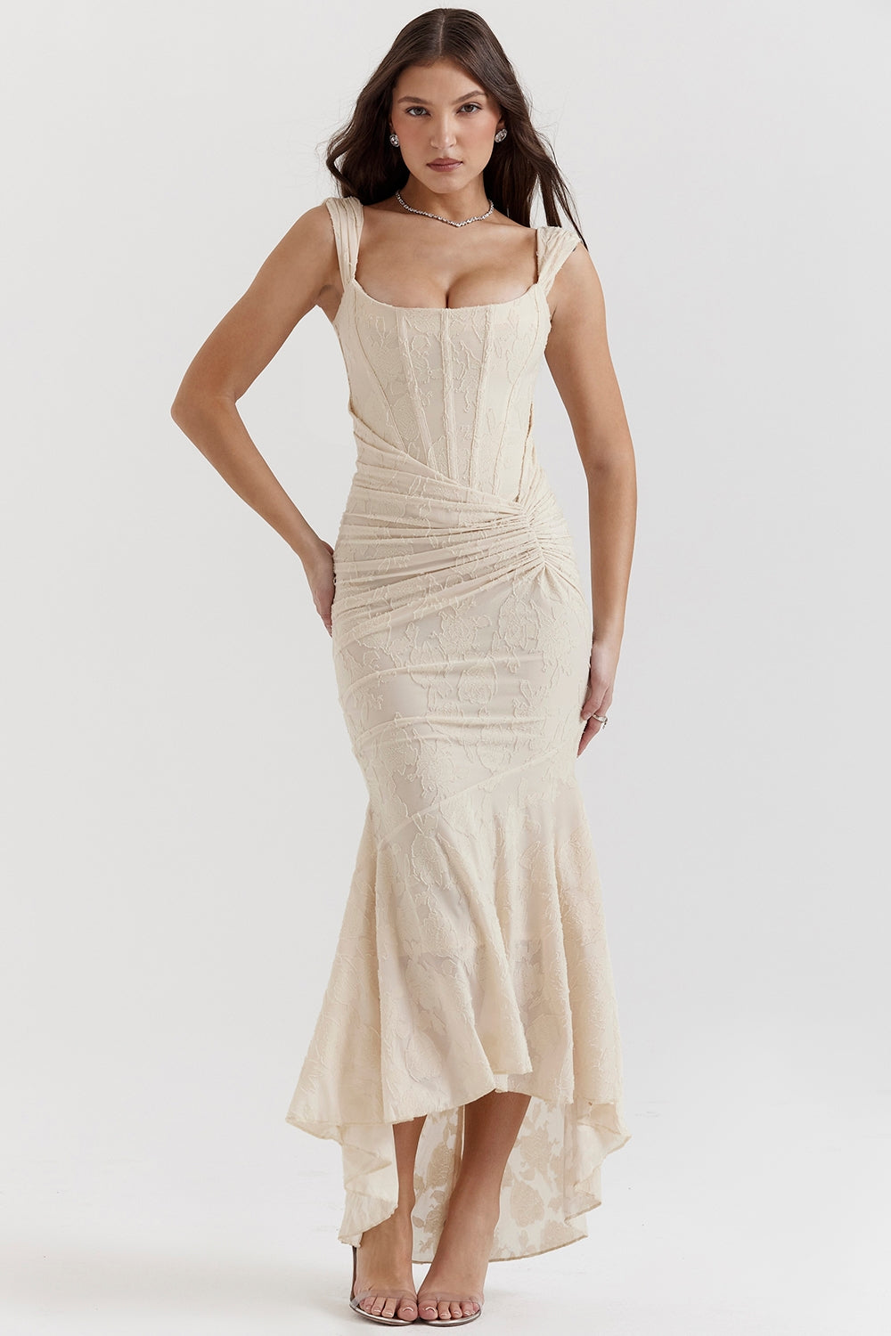 Bente vee™ | Elegant Long Dress with Corset Silhouette