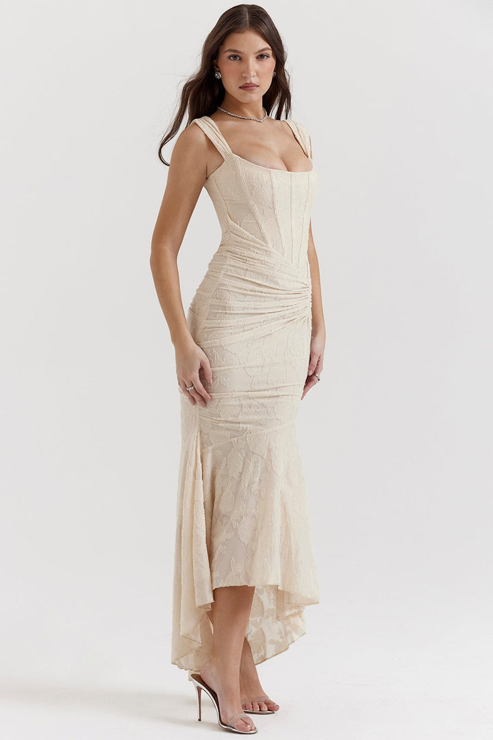 Bente vee™ | Elegant Long Dress with Corset Silhouette