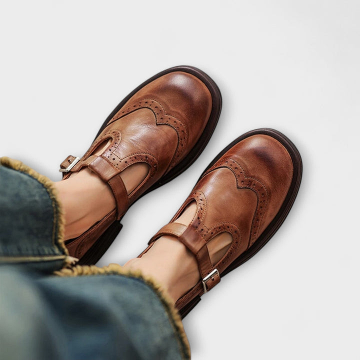 Velda | Elegant Mary Janes in Leather