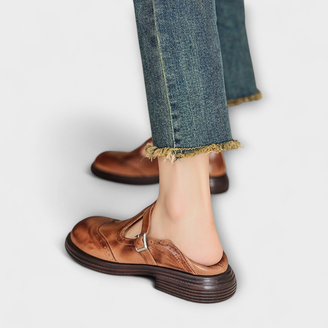 Velda | Elegant Mary Janes in Leather